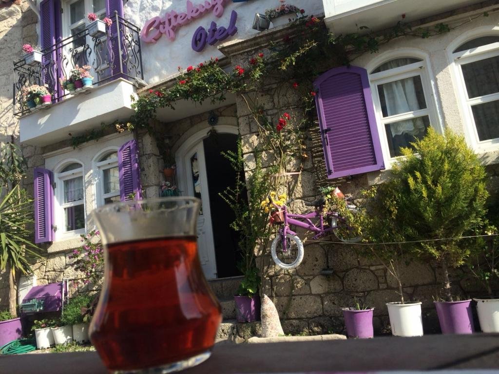 Чешме: Cifte Kuyu Otel Alacati