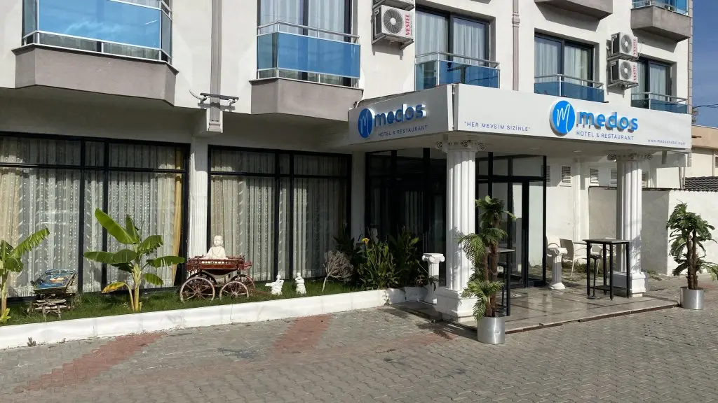Гюзельчамлы: Hotel Medos