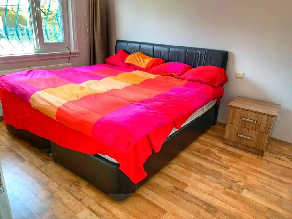 Стамбул: 5 Star luxury Private Detached House & Private Garden & BBQ