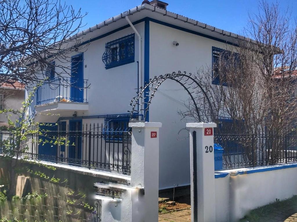 Стамбул: 5 Star luxury Private Detached House & Private Garden & BBQ
