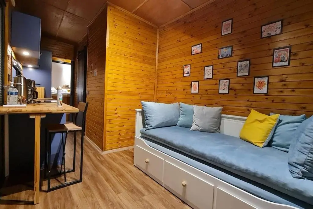 Alley Tiny House — фото 1
