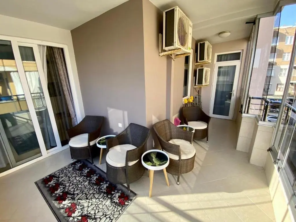 Аланья: Modern 2bedroom Apt on Cleopatra (Wifi,Pool)
