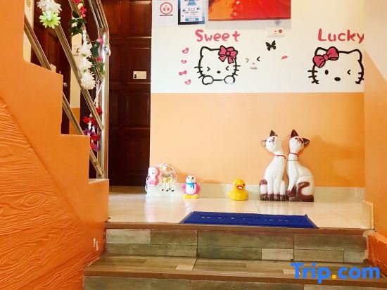 Кату: Phuket So Sweet Home