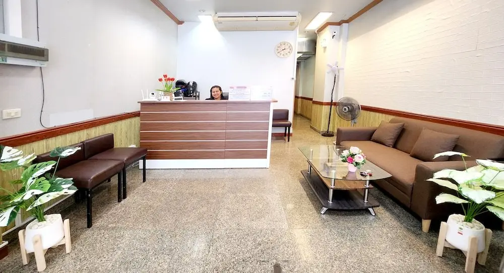 Кату: Chalita House