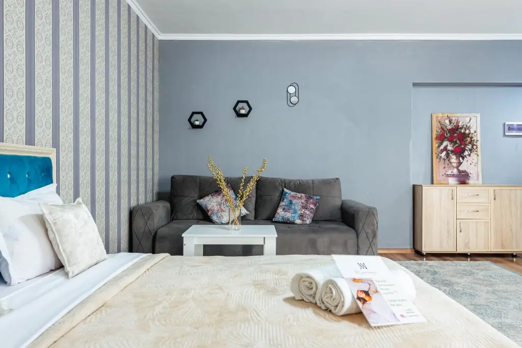 Алматы: Meridian Apartments (Мередиан Апартментс) на улице Мукагали Макатаева 131 корпус 8