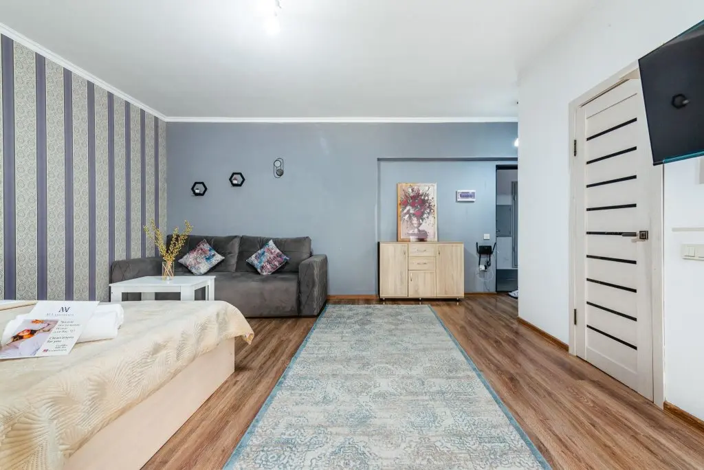 Алматы: Meridian Apartments (Мередиан Апартментс) на улице Мукагали Макатаева 131 корпус 8