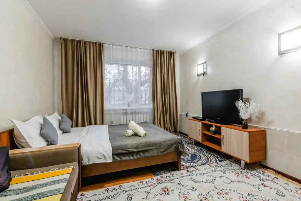 Алматы: Meridian Apartments (Мередиан Апартментс) на улице Сергея Маркова