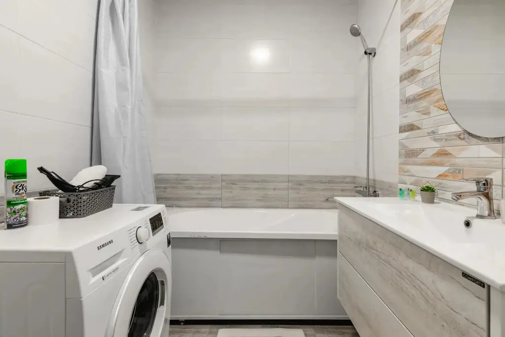 Алматы: Meridian Apartments (Мередиан Апартментс) на улице Мукагали Макатаева 131 корпус 7