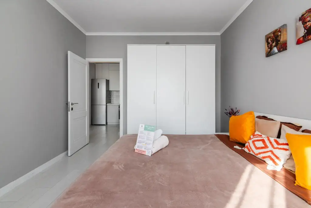 Алматы: Meridian Apartments (Мередиан Апартментс) на улице Мукагали Макатаева 131 корпус 7