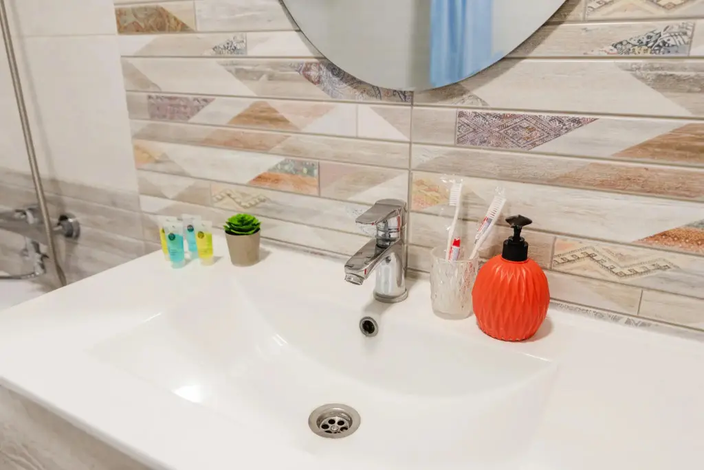 Алматы: Meridian Apartments (Мередиан Апартментс) на улице Мукагали Макатаева 131 корпус 7
