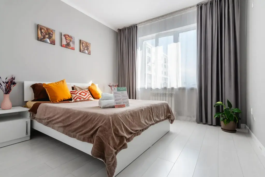 Алматы: Meridian Apartments (Мередиан Апартментс) на улице Мукагали Макатаева 131 корпус 7
