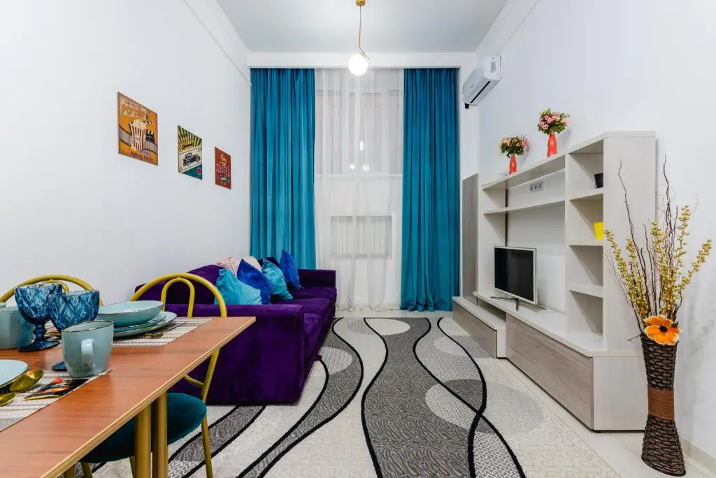 Алматы: Meridian Apartments (Мередиан Апартментс) на улице Шевченко