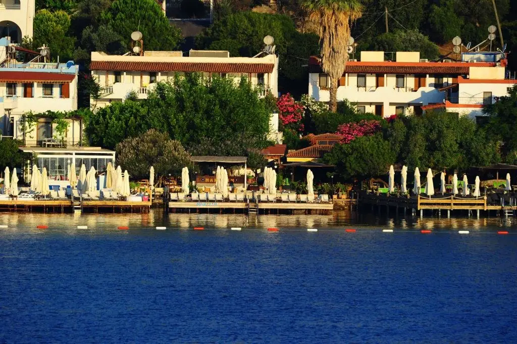 Maritim Beach Otel Golturkbuku — фото 1