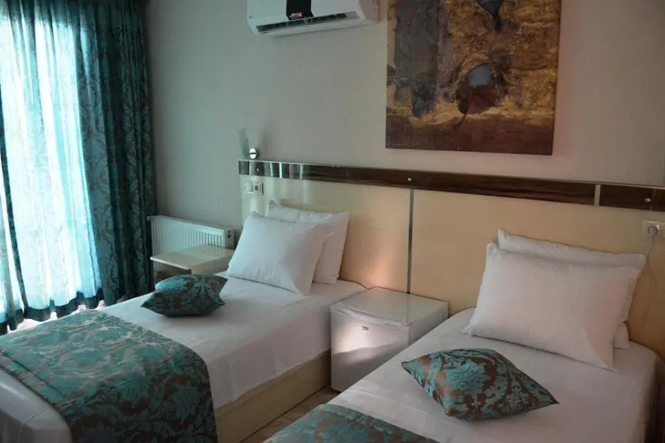 Эдремит: Anadolu Hotel