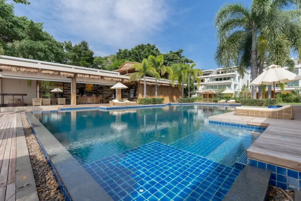 Муанг: Апартаменты Poppy Beach Front Residence
