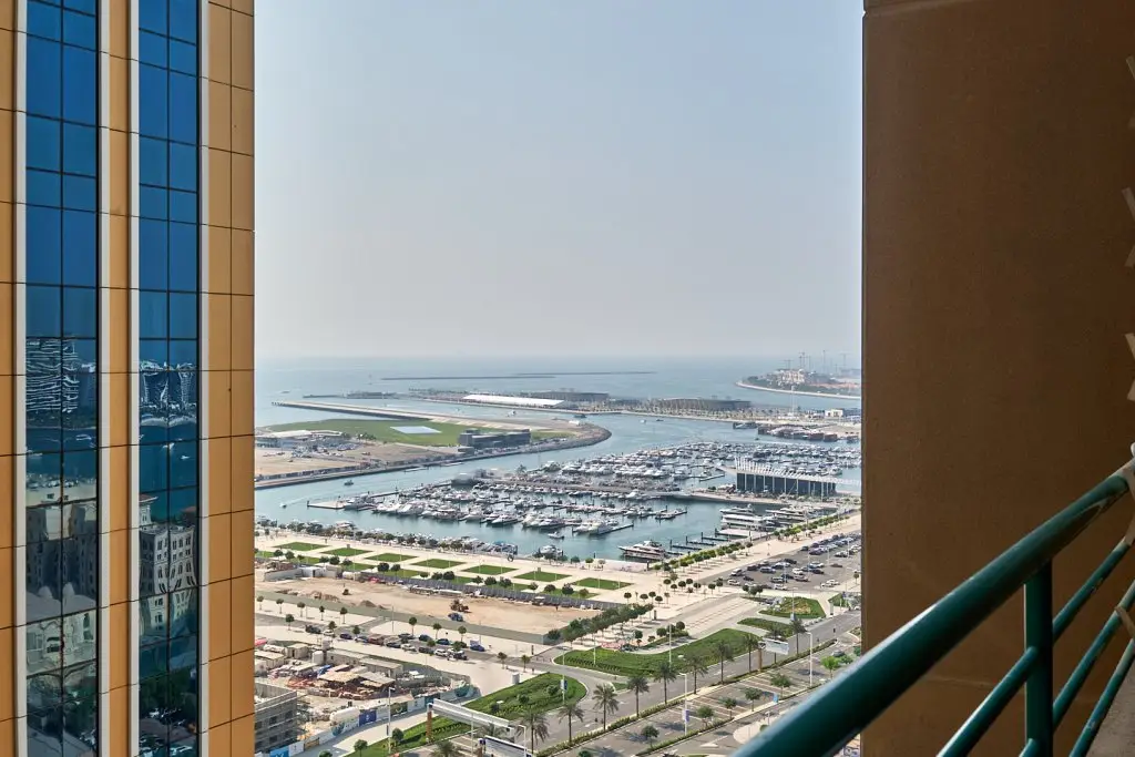 Дубай: Апартаменты Welcome Home in Marina Crown 1 Спальня с Балконом