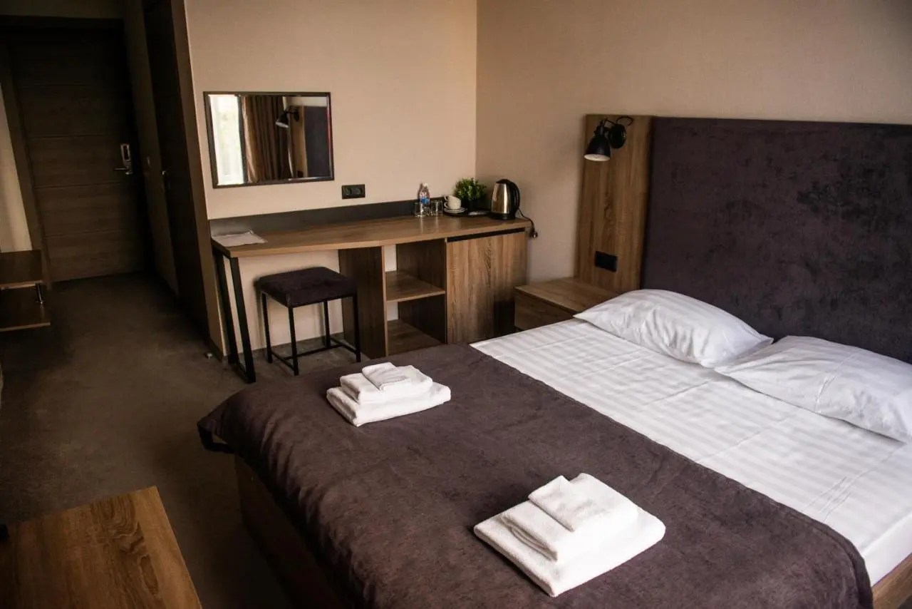 Витязево: Turgenev hotel