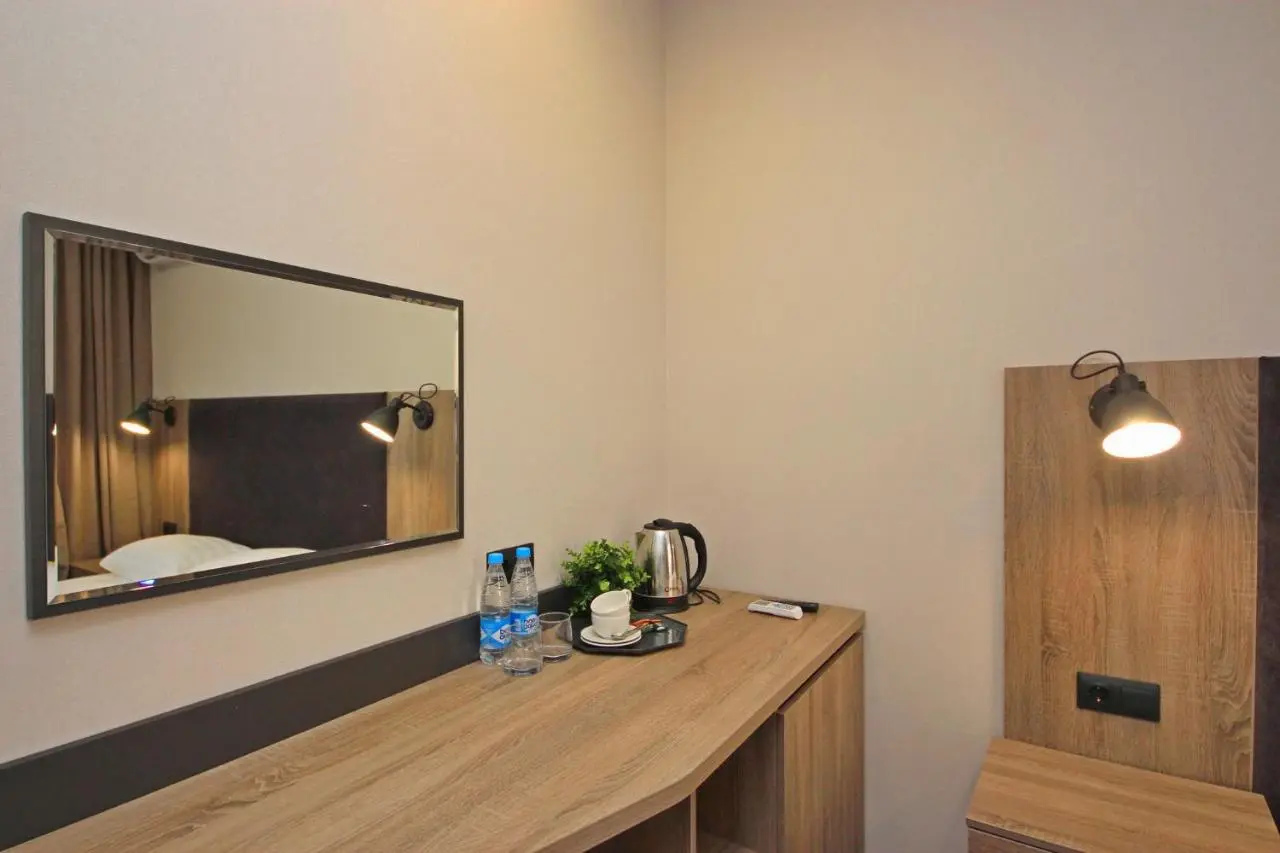 Витязево: Turgenev hotel