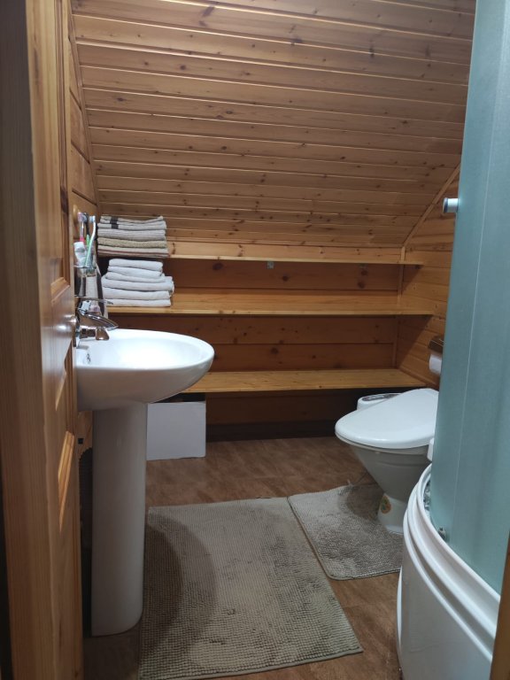 Хоста: Частный дом Ручей Видный