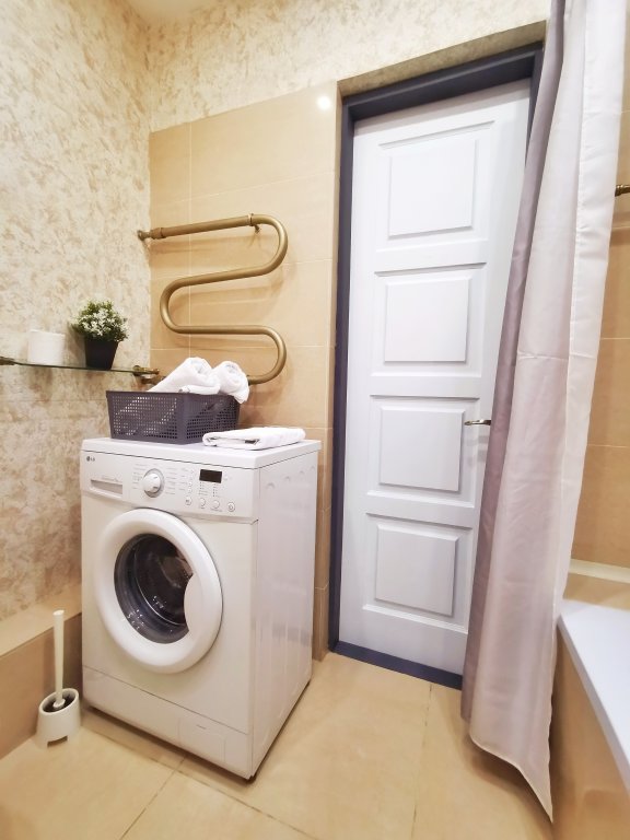 Алматы: Апартаменты Qazaq Apartments Zenkova 86