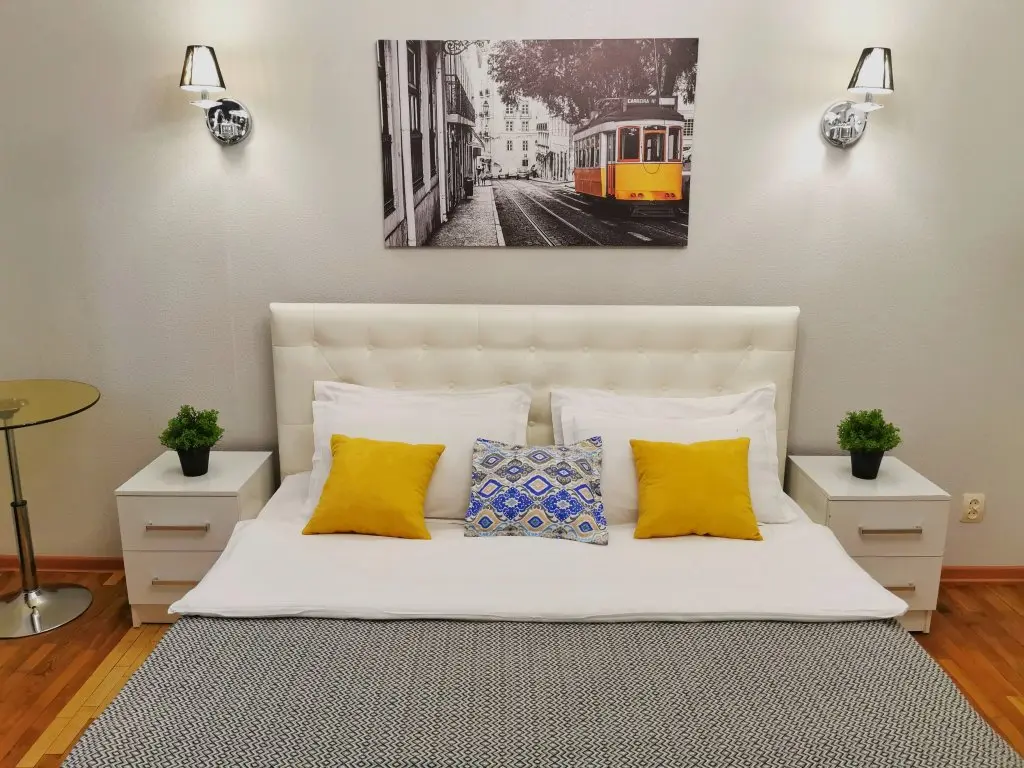 Алматы: Апартаменты Qazaq Apartments Zenkova 86