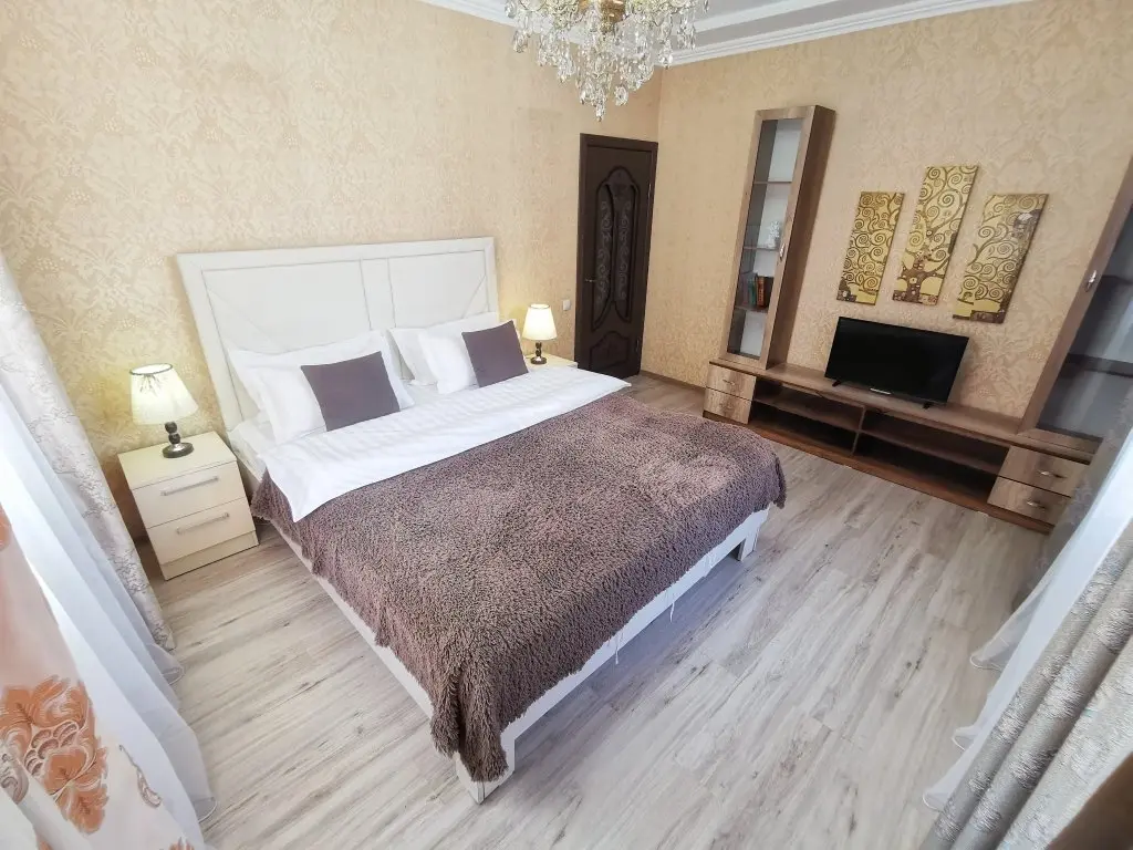 Алматы: Апартаменты Qazaq Apartments Symphony