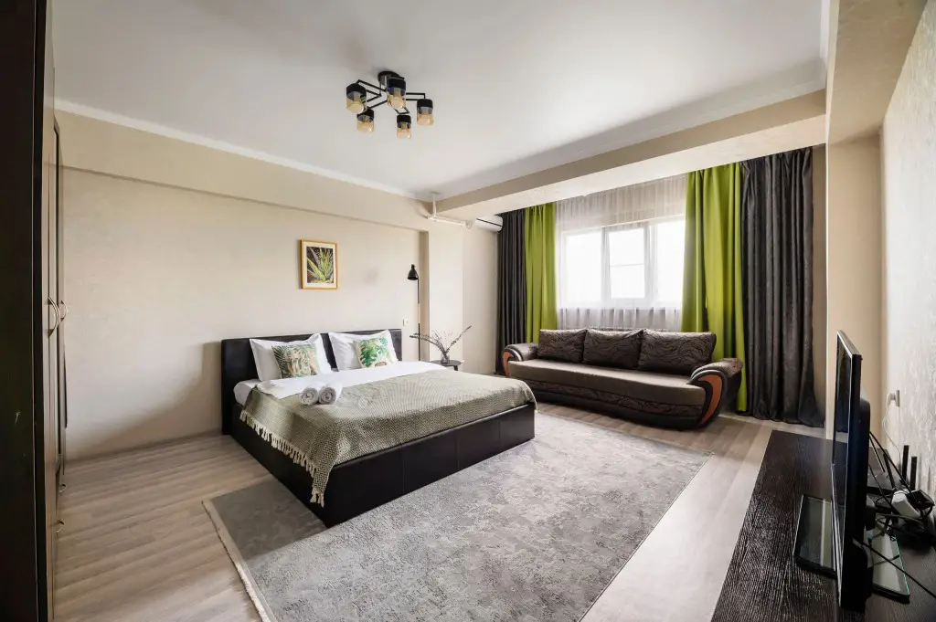 Алматы: Апартаменты Qazaq Apartments Rozybakieva 45
