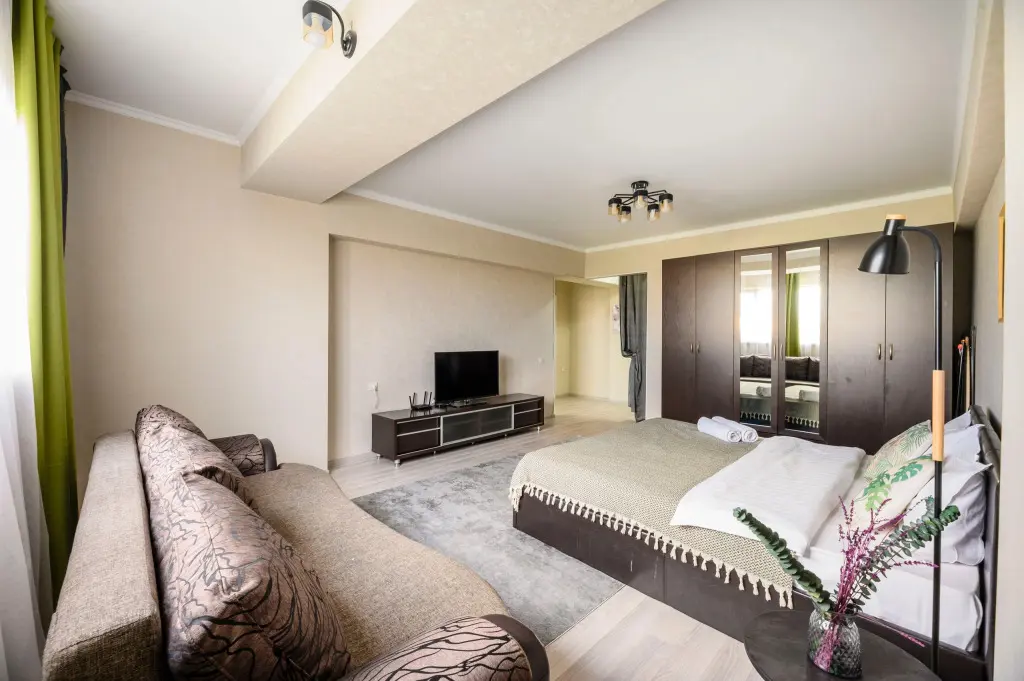 Алматы: Апартаменты Qazaq Apartments Rozybakieva 45