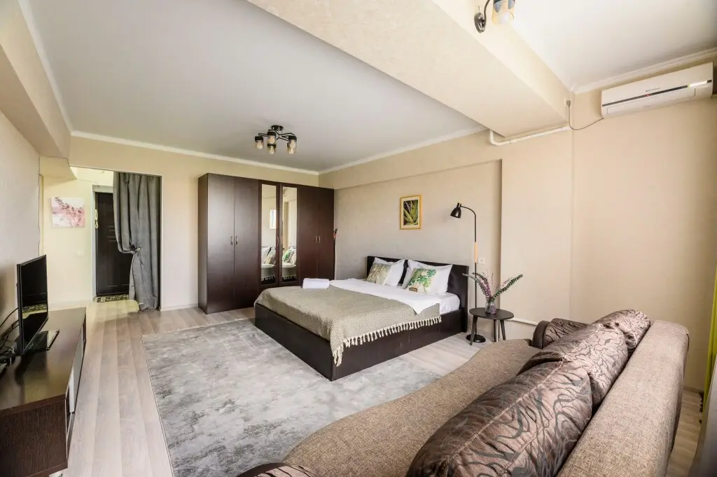 Алматы: Апартаменты Qazaq Apartments Rozybakieva 45