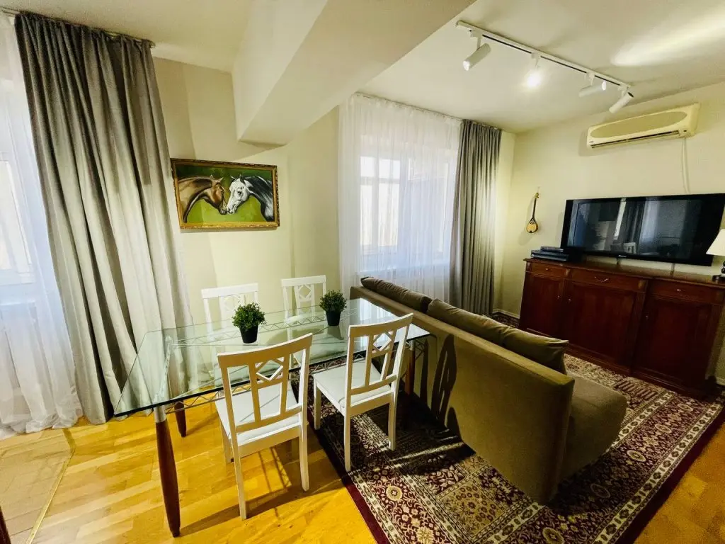 Алматы: Апартаменты Qazaq Apartments Samal 1