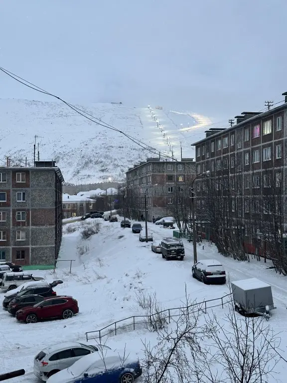 Кировск: Квартира на Кондрикова 3