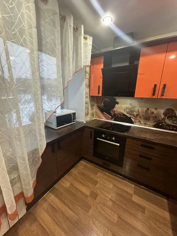 Кировск: Квартира на Кондрикова 3