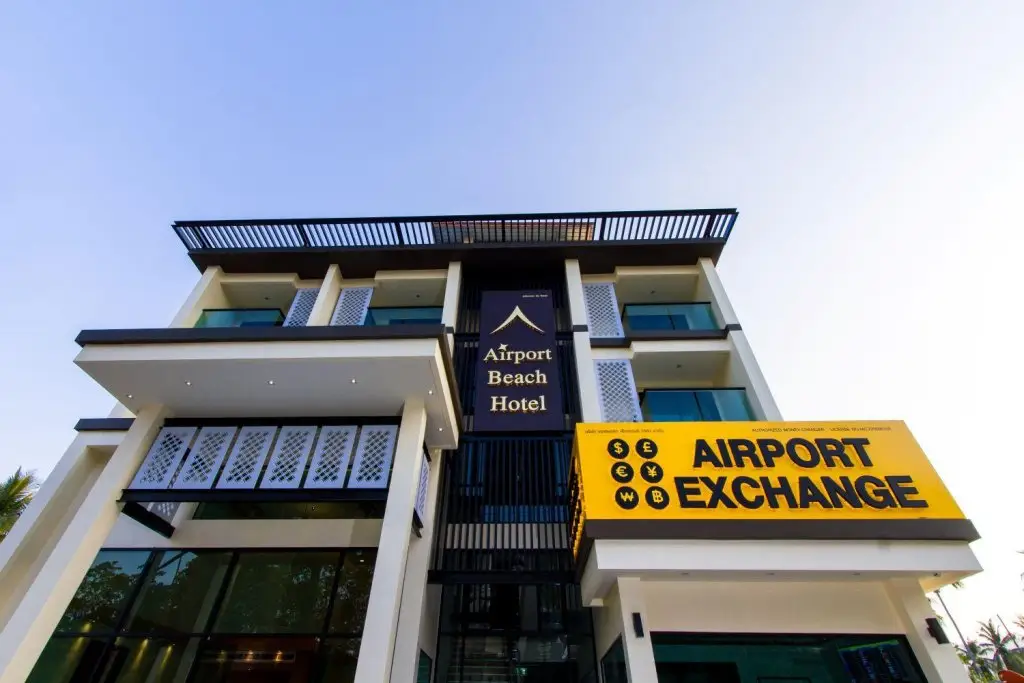 Тхаланг: Airport Beach Hotel (SHA Plus+)
