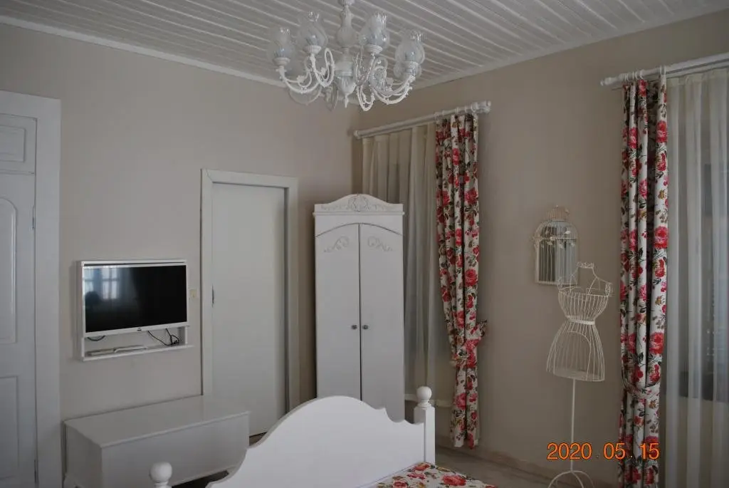 Чешме: The White Otel Alacati