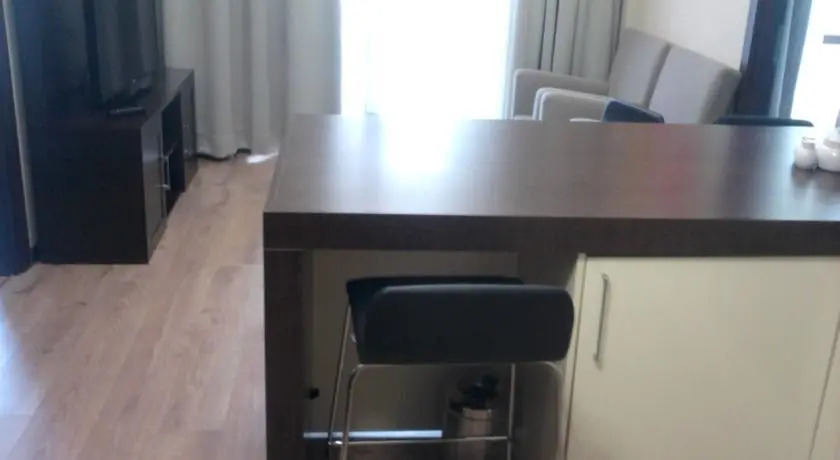 Эсто-Садок: Na Naberezhnoy Vremena Goda