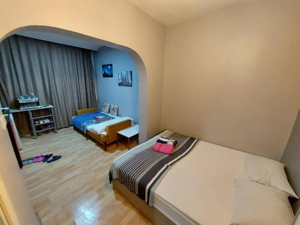 Стамбул: hygienic affordable central accommodation near metro