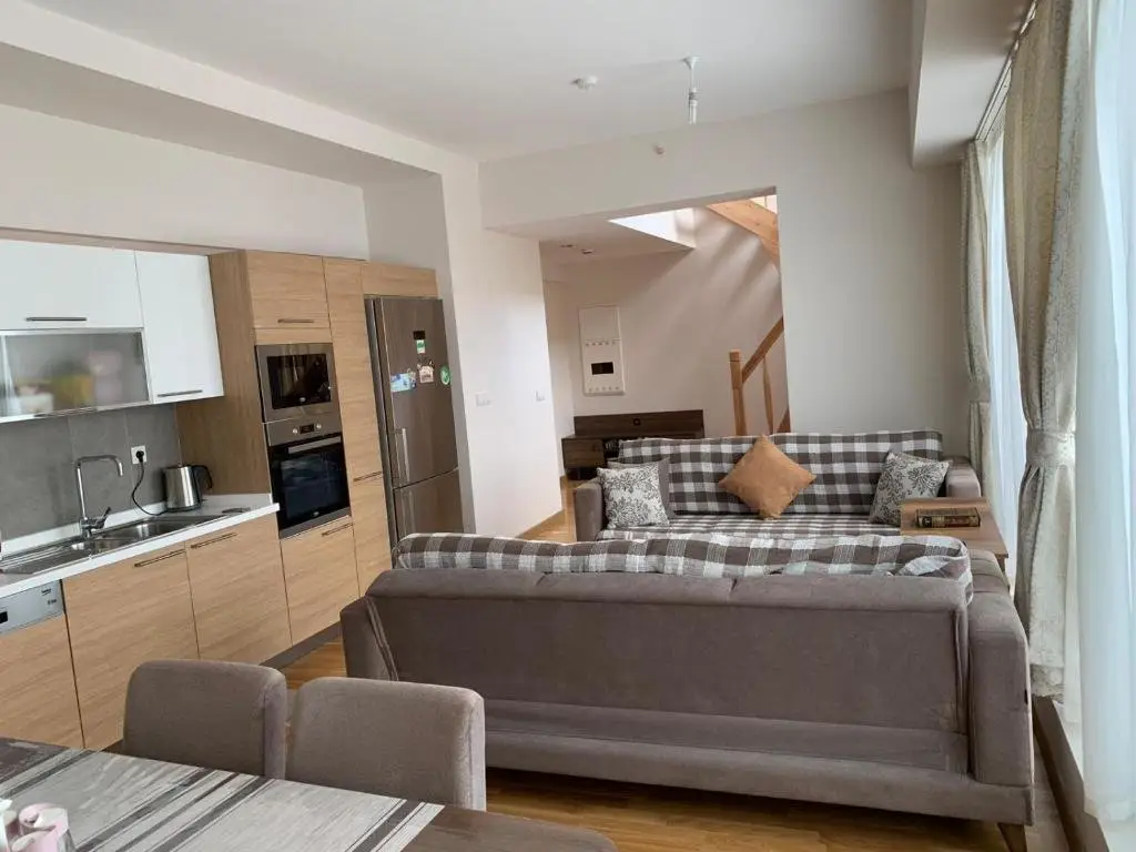 Стамбул: Koza Park - Luxurious Two Bedroom Duplex Apartment near Akbati mall and Istanbul Tennis Academy