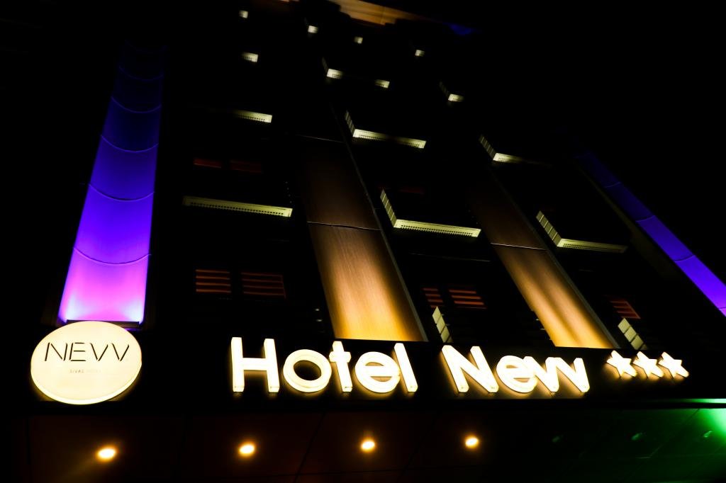 Сивас: Sivas Nevv Hotel