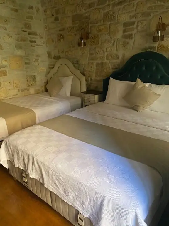 Helvaci: Sim Otel