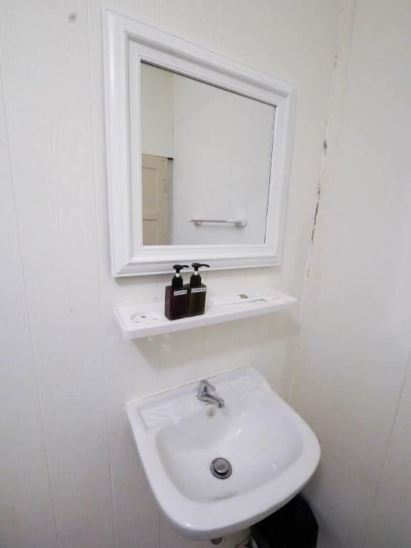 Бангкок: RoomQuest Bangkok Rim Praya Dinsor Road