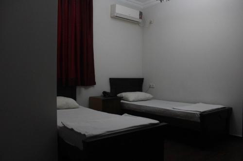 Батуми: Hotel Alex