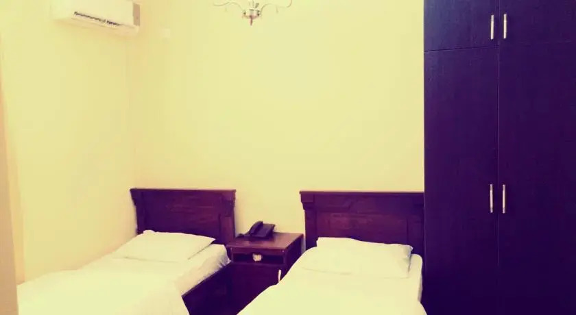 Батуми: Hotel Alex