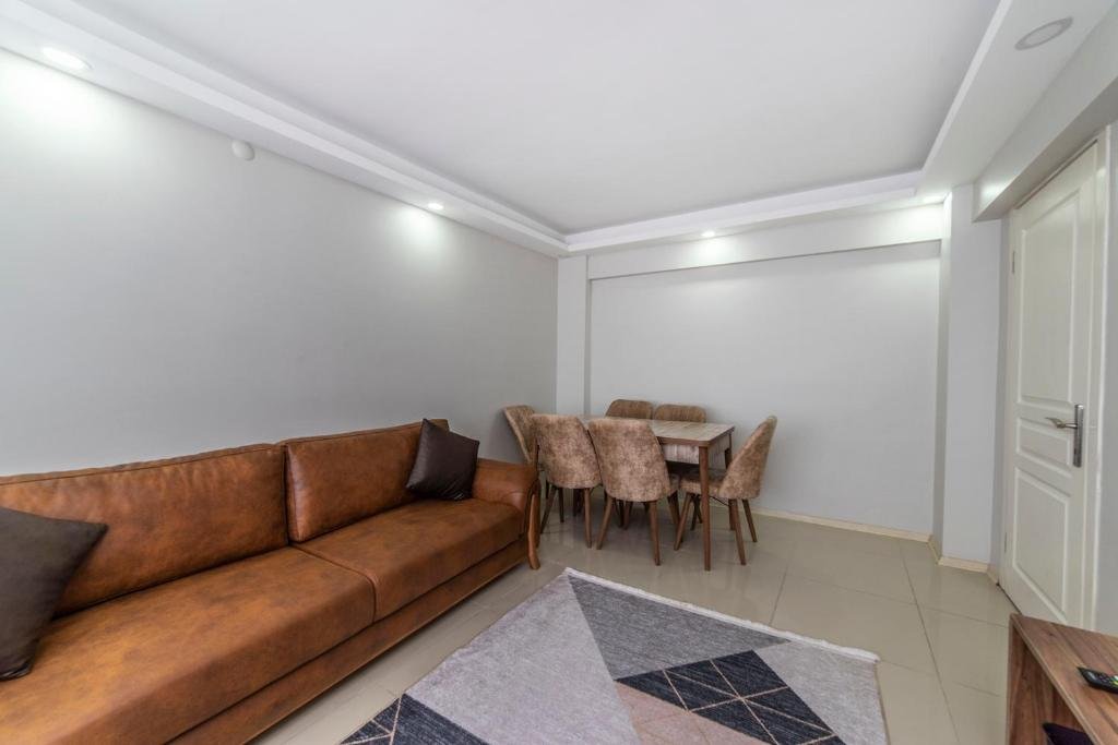 Altiparmak central 2 bdrm apartment — фото 1