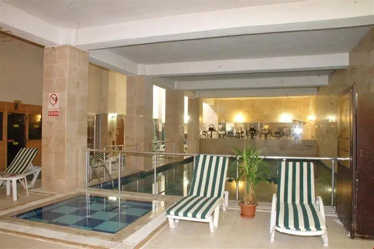 Hotel Arora — фото 1