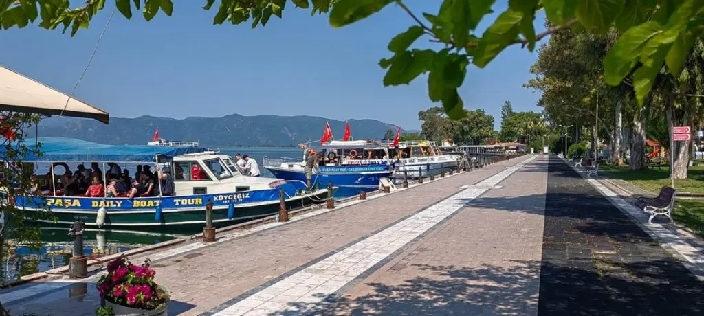 Кёйджегиз: Köyceğiz Acar Evleri