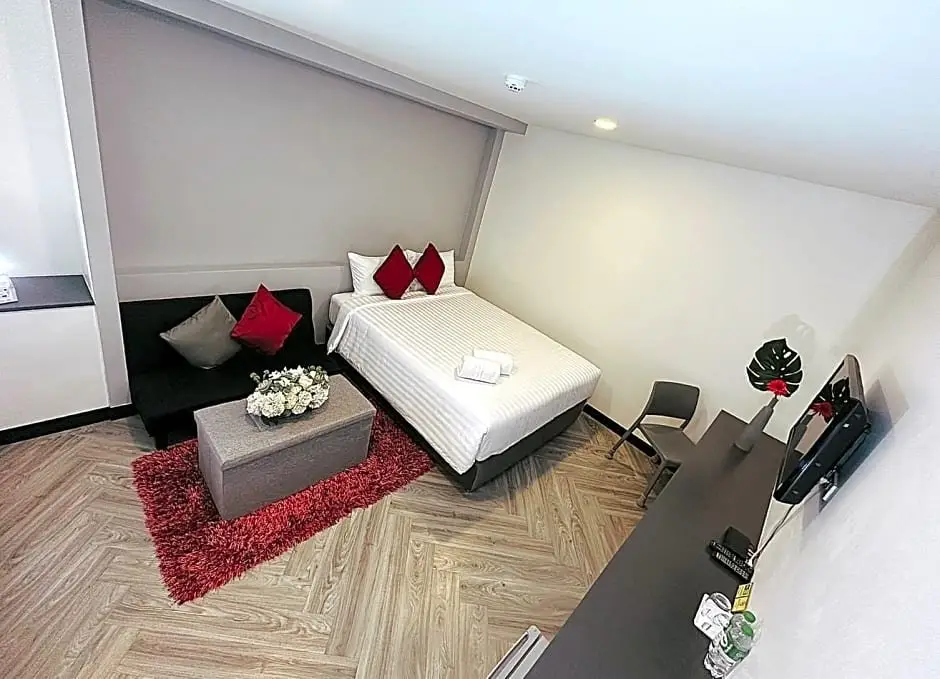 Бангкок: 14 Sathorn hotel