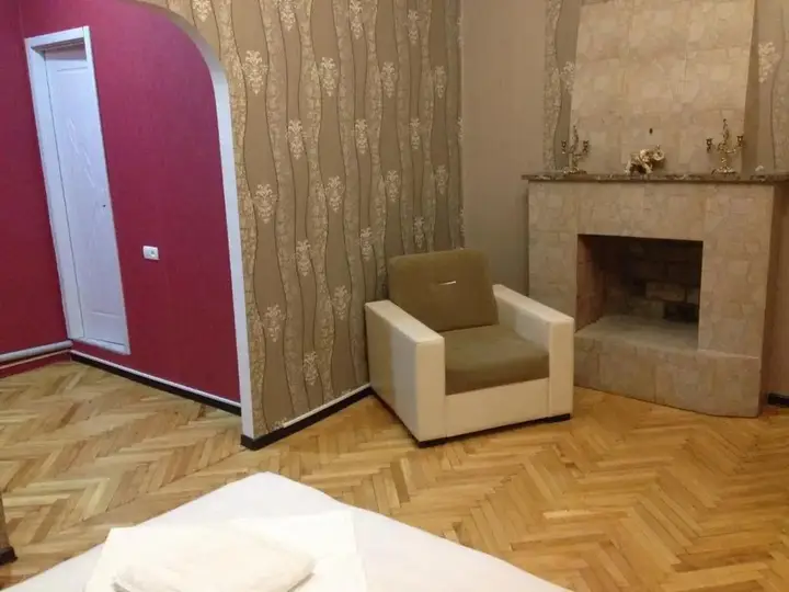 Тбилиси: Apartment sofi