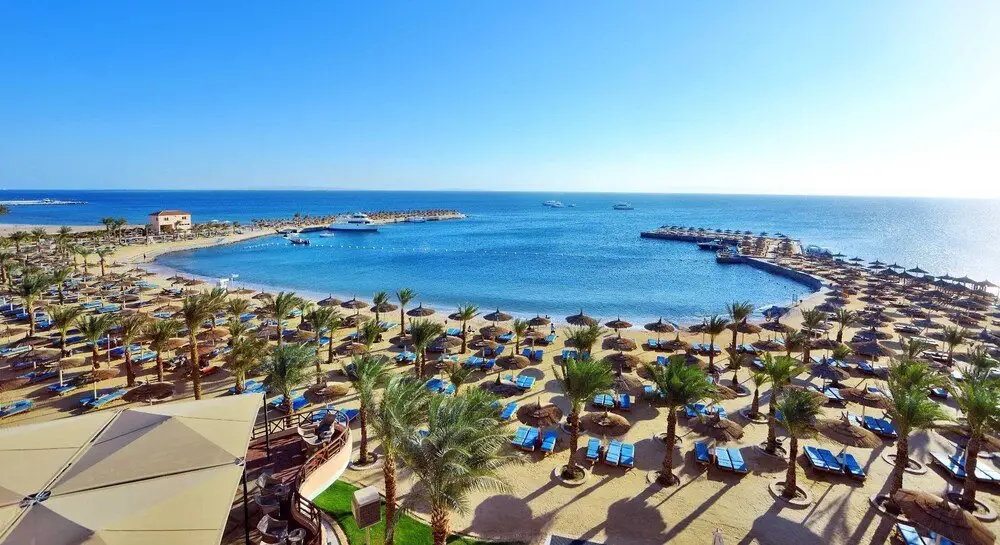 Хургада: Beach albatros resort Azrak VIP Package