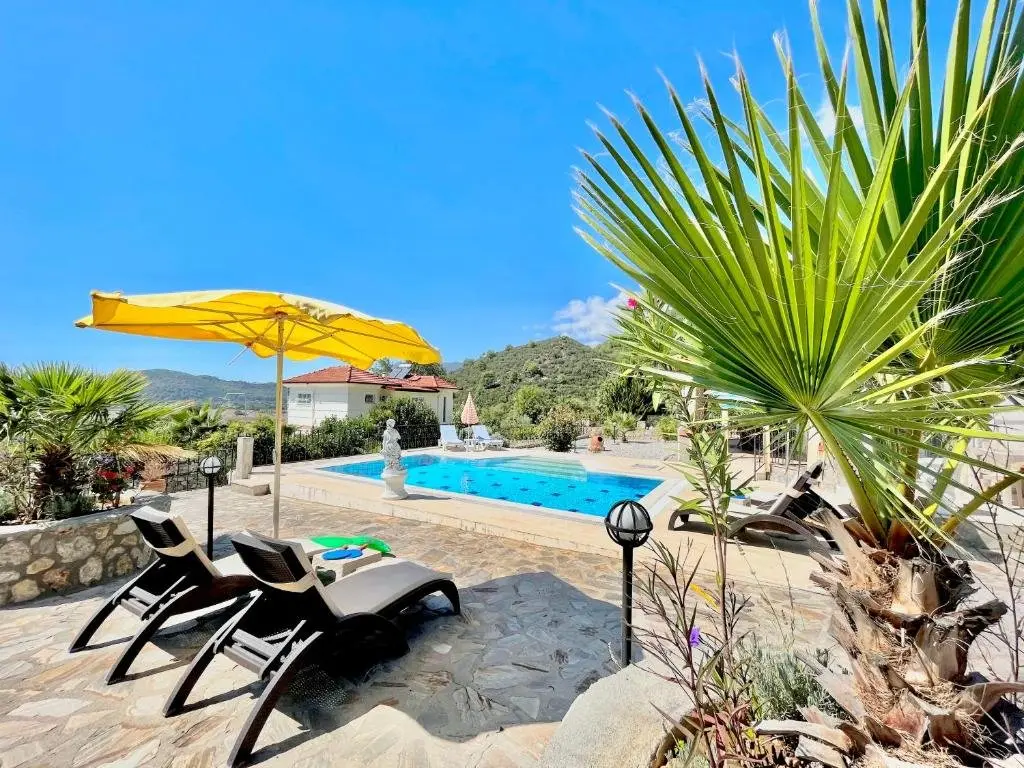 Фетхие: 4 Bedroom - 3 Bathroom - 8 Person, Private Pool - Private 1000m2 Garden, DETACHED Villas, Unlimited WiFi - Free Parking