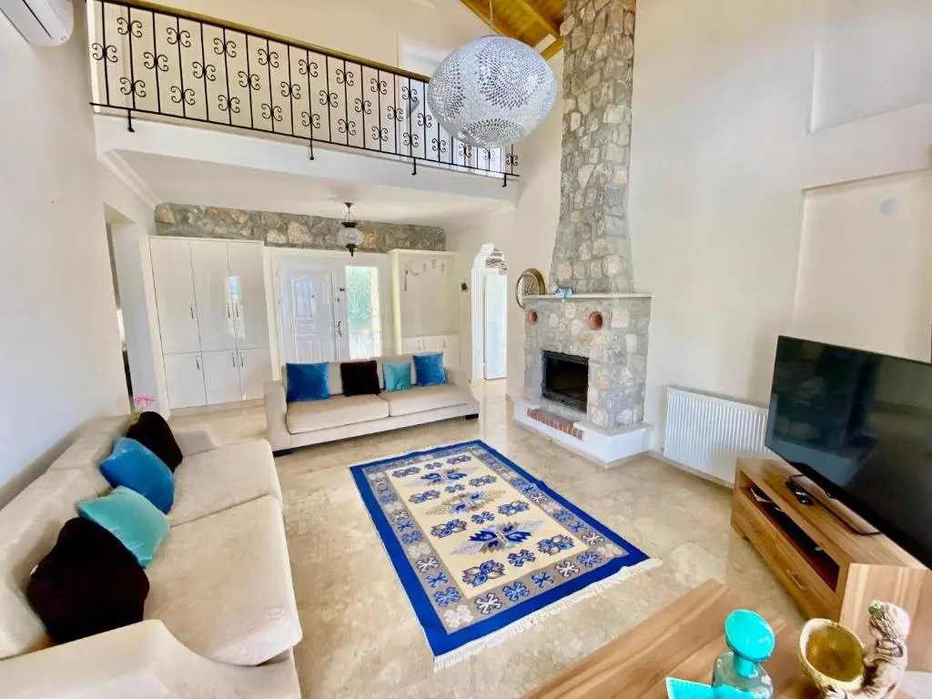 Фетхие: 4 Bedroom - 3 Bathroom - 8 Person, Private Pool - Private 1000m2 Garden, DETACHED Villas, Unlimited WiFi - Free Parking